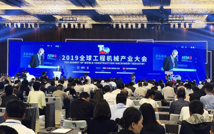 双喜临门！乐动在线平台囊括两项工程机械行业大奖